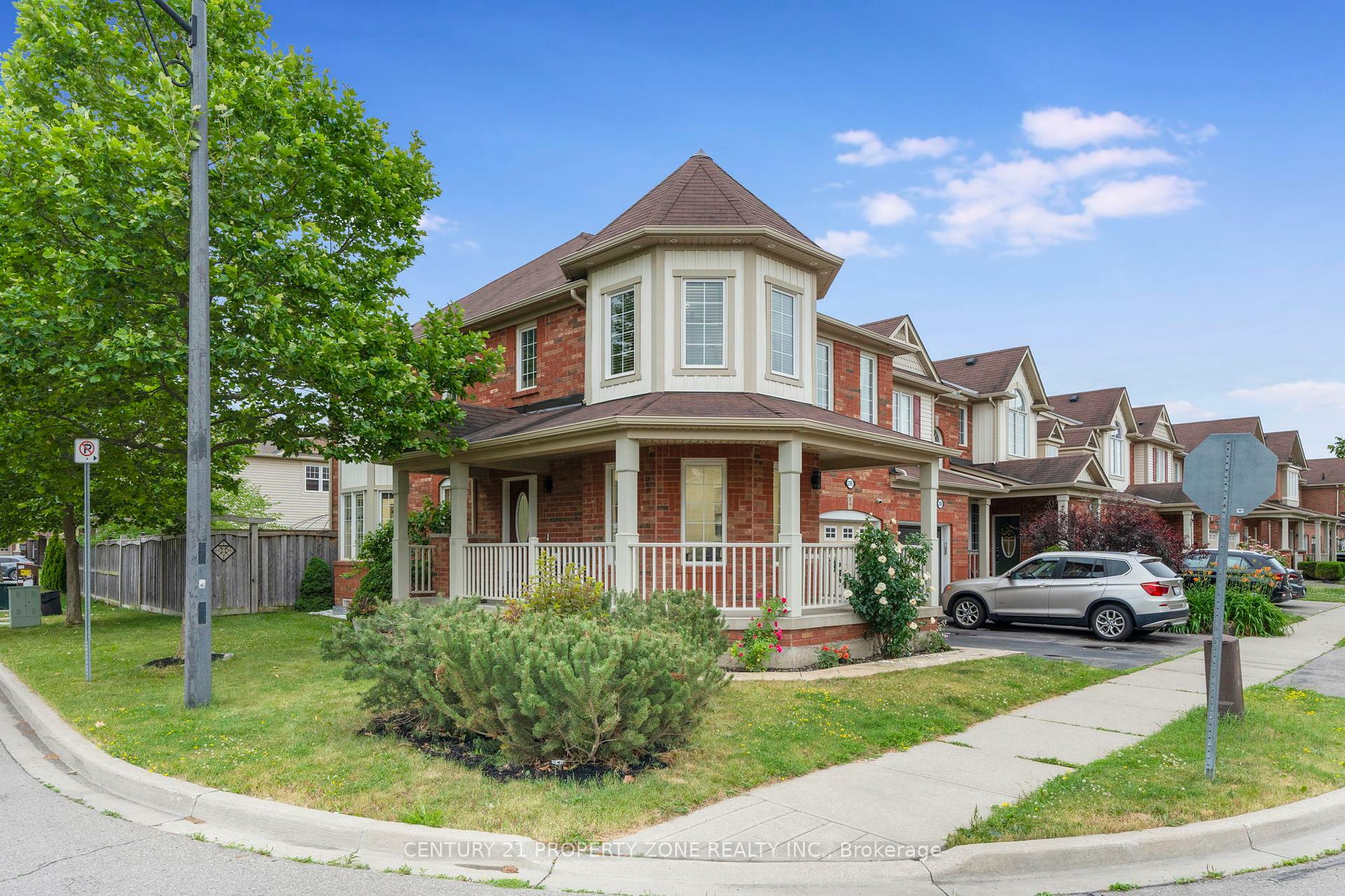 Property Photo: 290 Woodley Crescent ON L9T 8B8