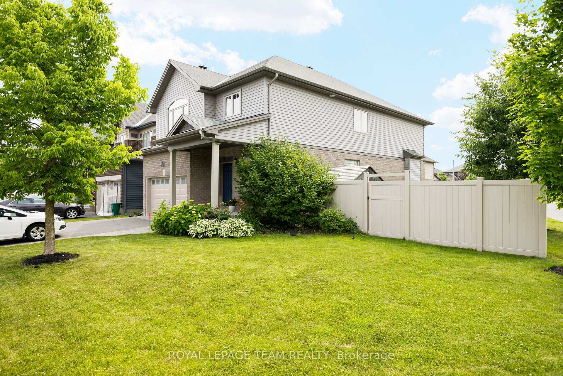 Photo de la propriété:  43 Hibiscus Way  ON K2J 6A5 