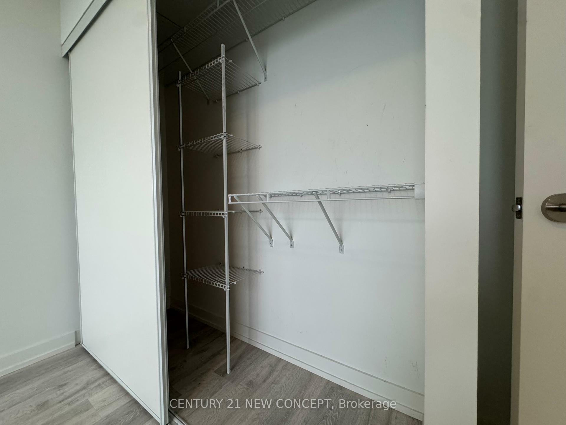 Property Photo:  8 Olympic Garden Drive S 2509  ON M2M 0B9 