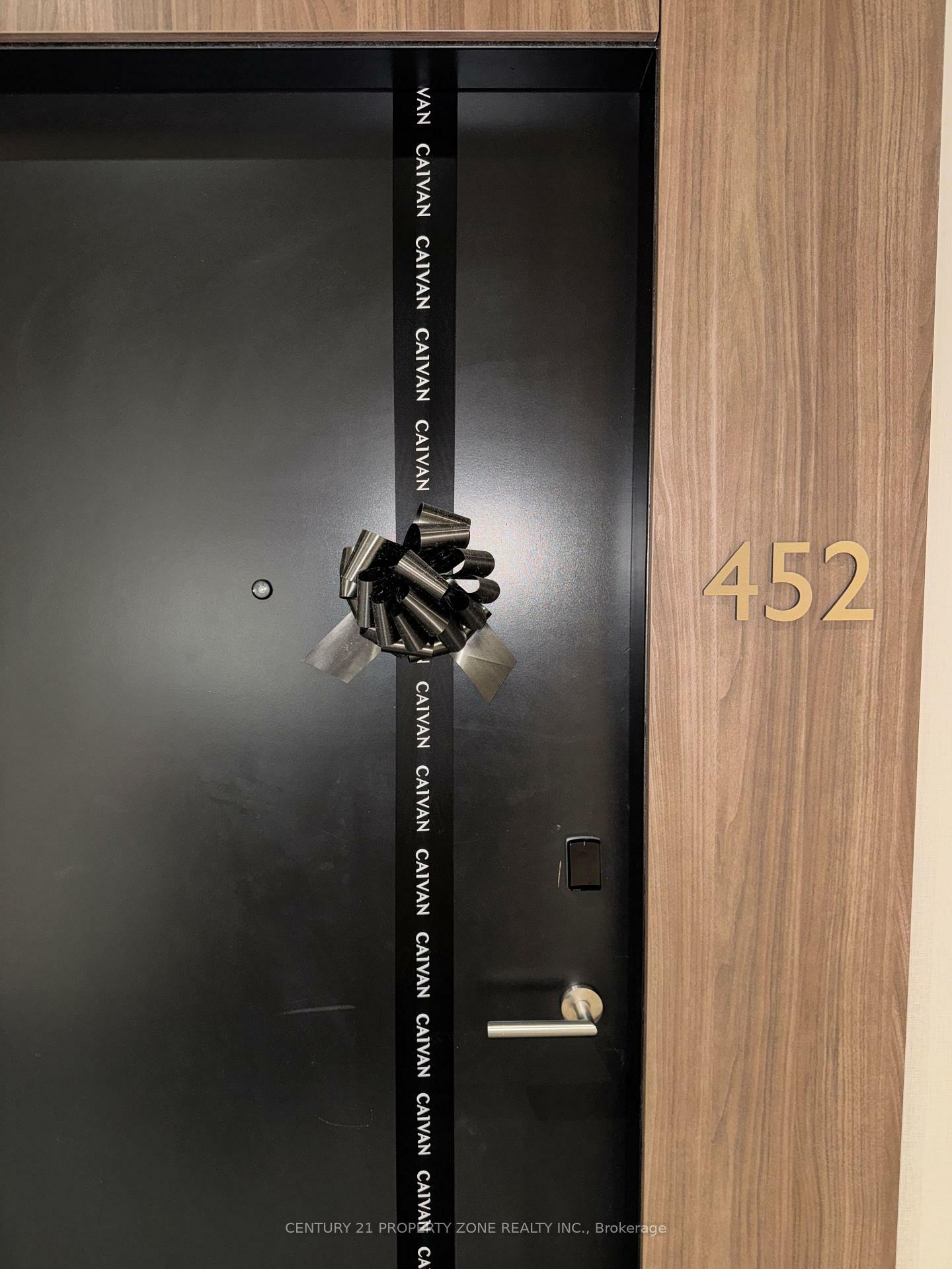 Property Photo:  2501 Saw Whet Boulevard 452  ON L6L 0H5 