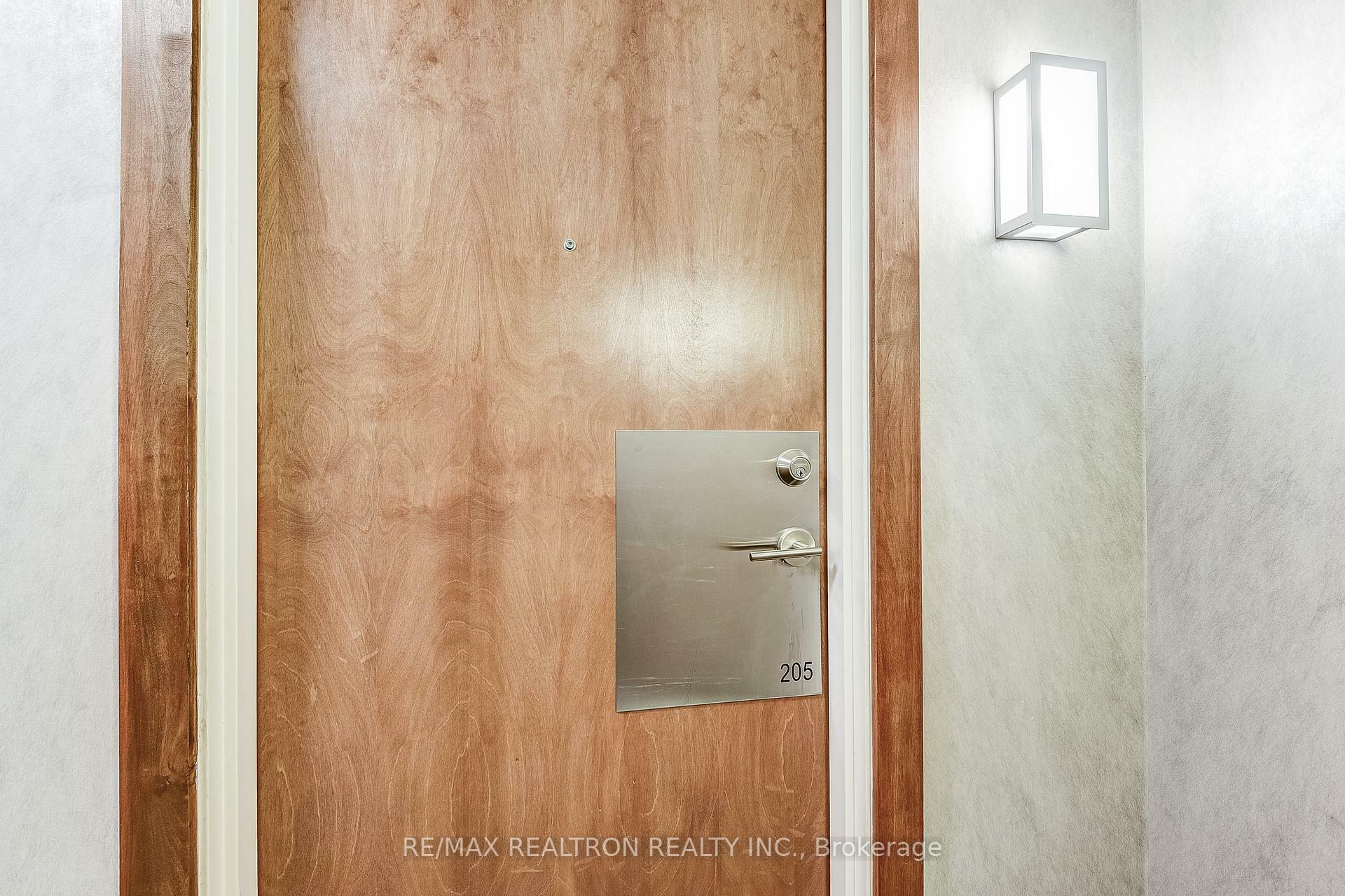 Property Photo:  1215 Bayly Street 205  ON L1W 1L7 