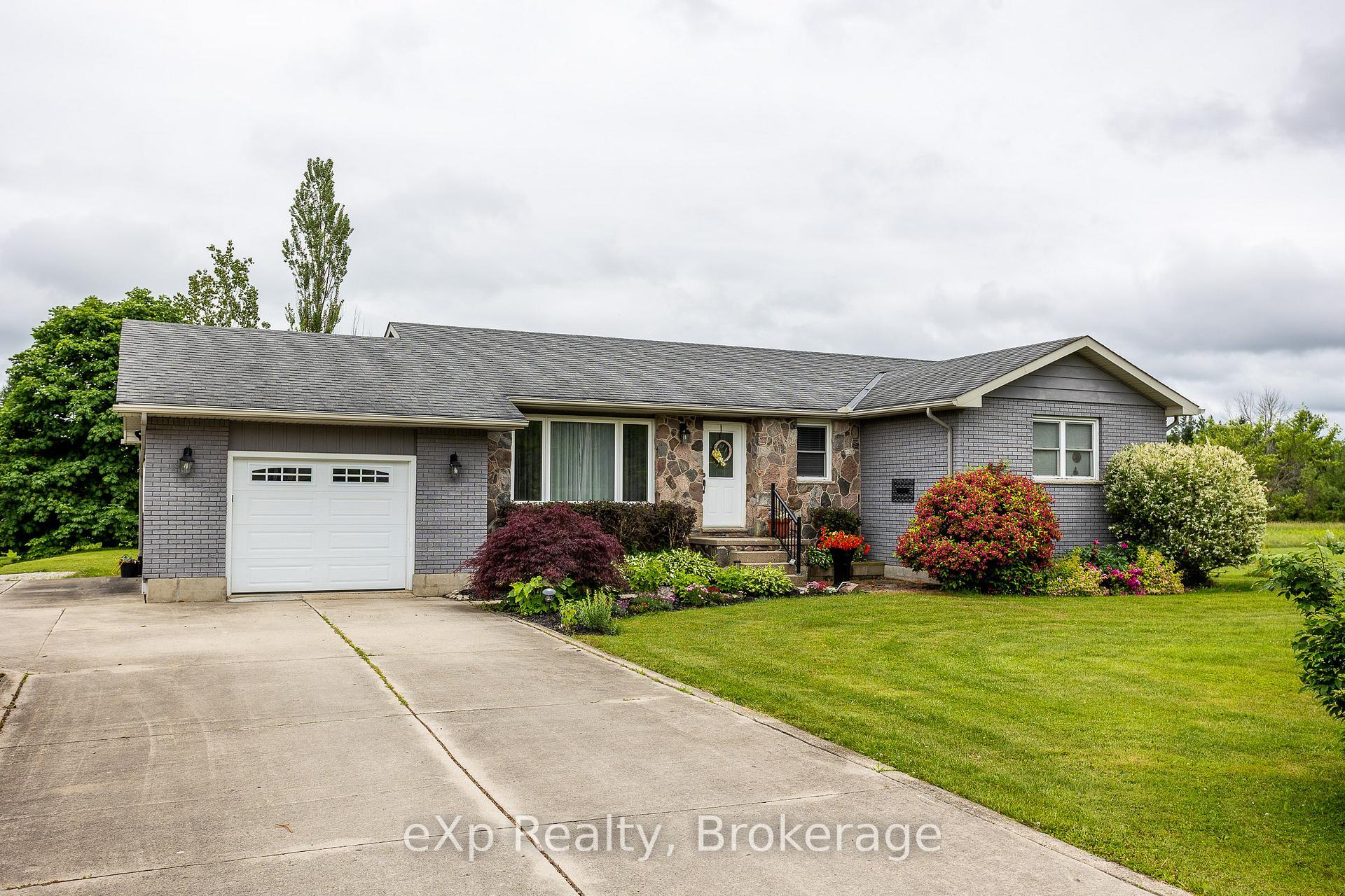 Property Photo: 389 Park Street ON N4K 6V5