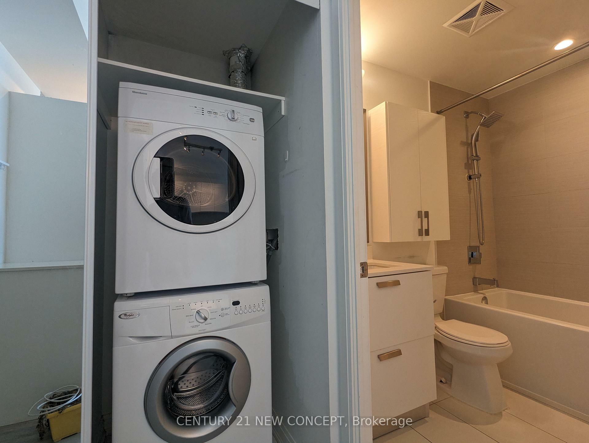 Property Photo:  9 Bogert Avenue 3809  ON M2N 0H3 