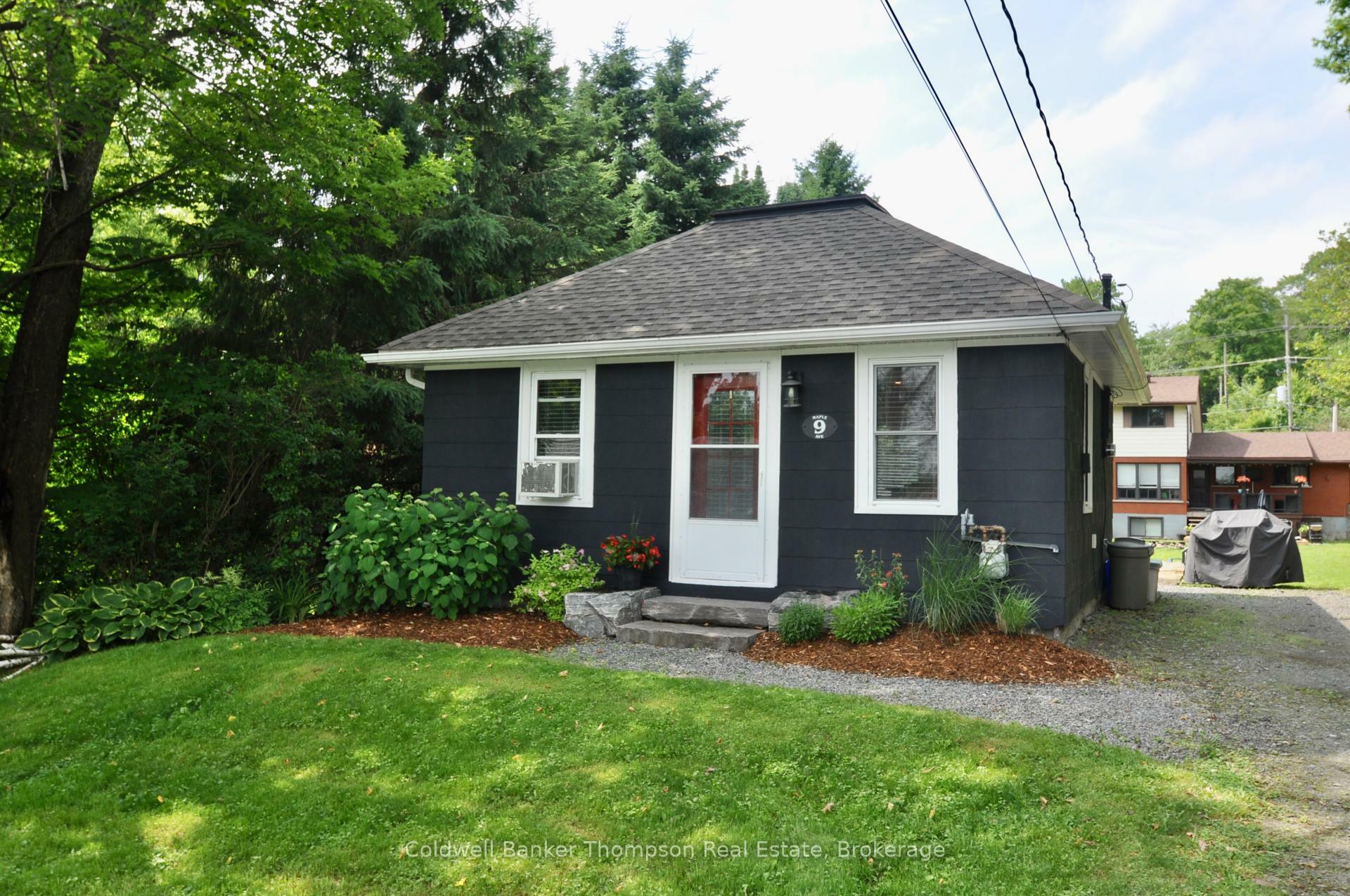 9 Maple Avenue  Huntsville ON P1H 1H2 photo
