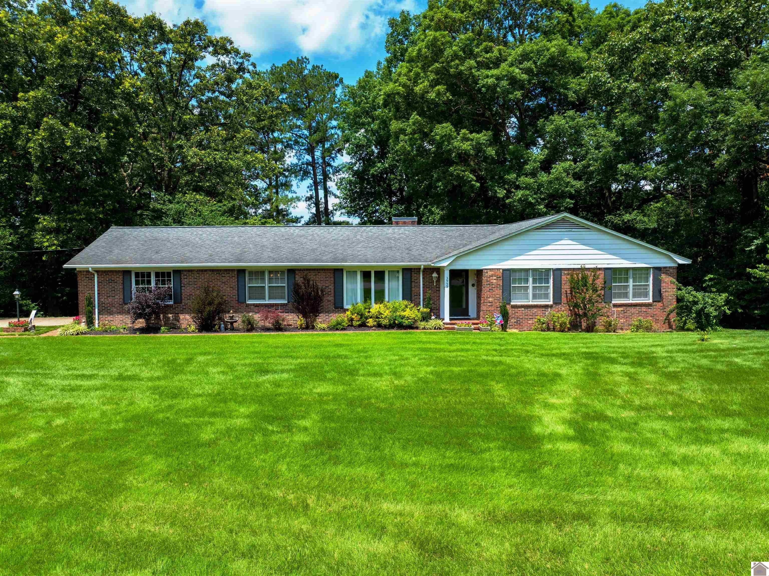 Property Photo:  3955 Contest Rd  KY 42001 