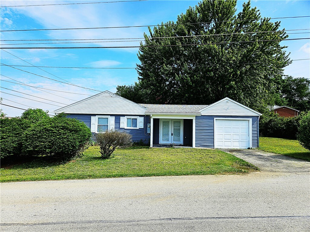 948 Abbott St  Derry Twp PA 15650 photo
