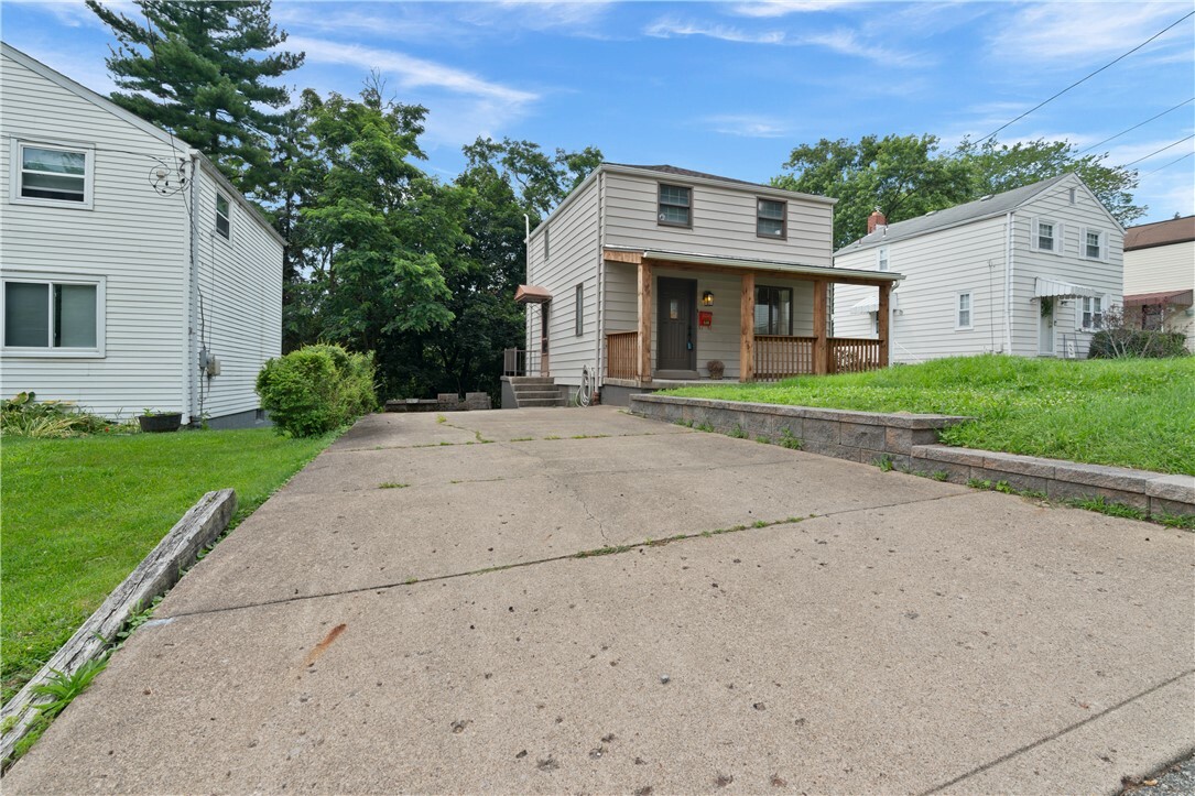 Property Photo:  638 Ridgemont Drive  PA 15220 
