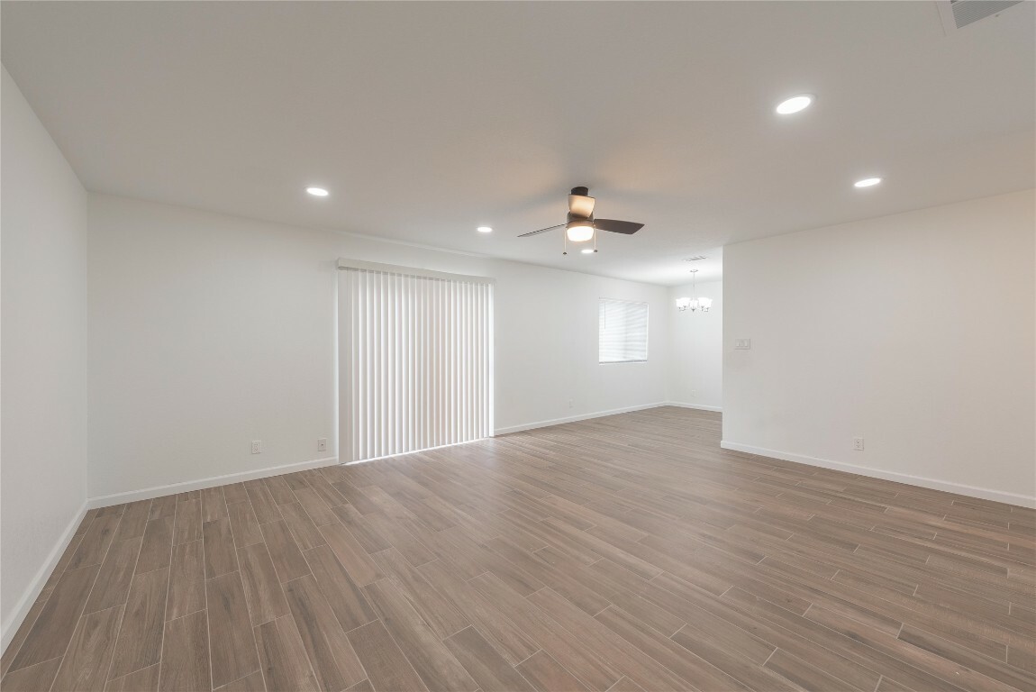 Property Photo: 11541 Sandy Loam Trail TX 78750