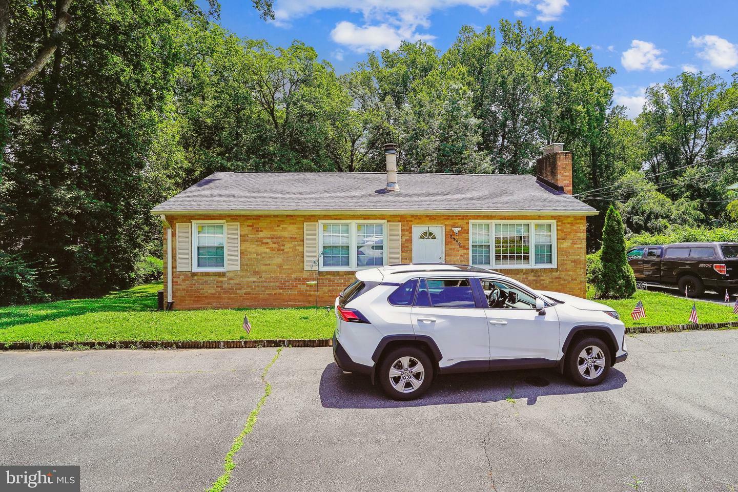 Property Photo: 3249 Jermantown Road VA 22030