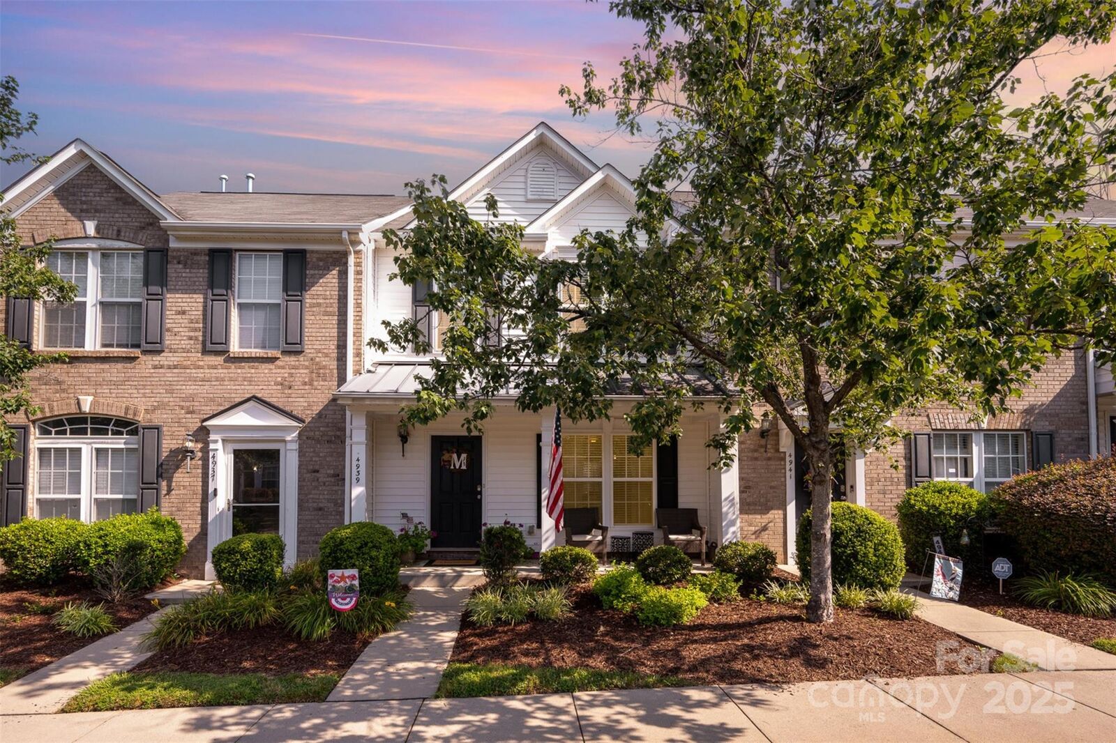 Property Photo:  4939 Sunburst Lane  NC 28213 