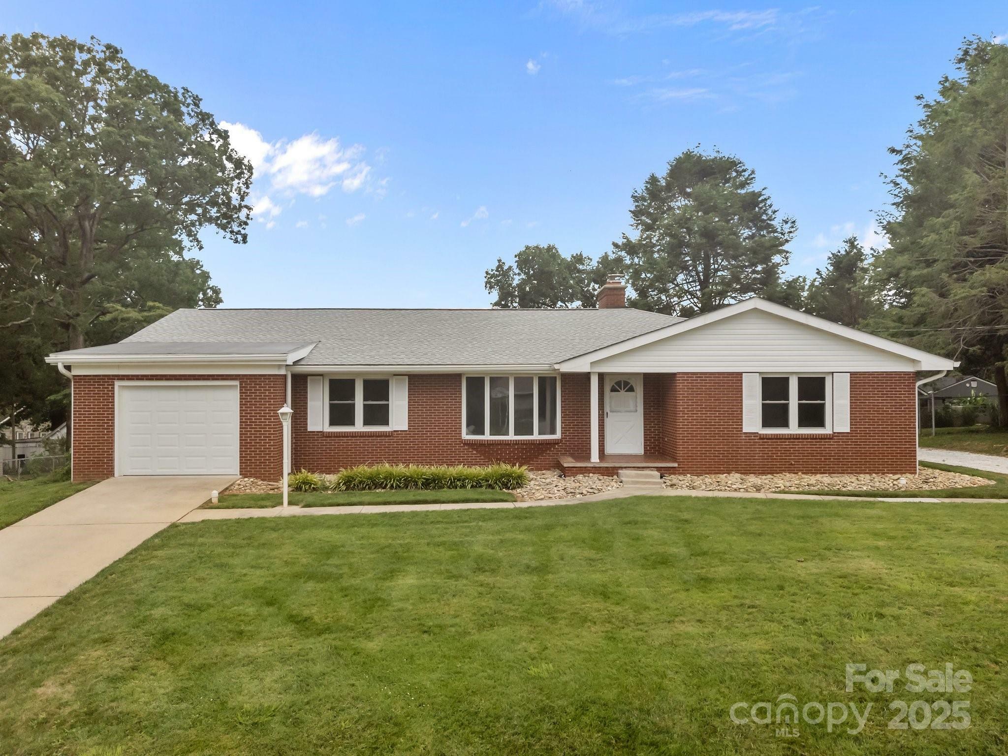 Property Photo:  49 Greenwood Road  NC 28803 