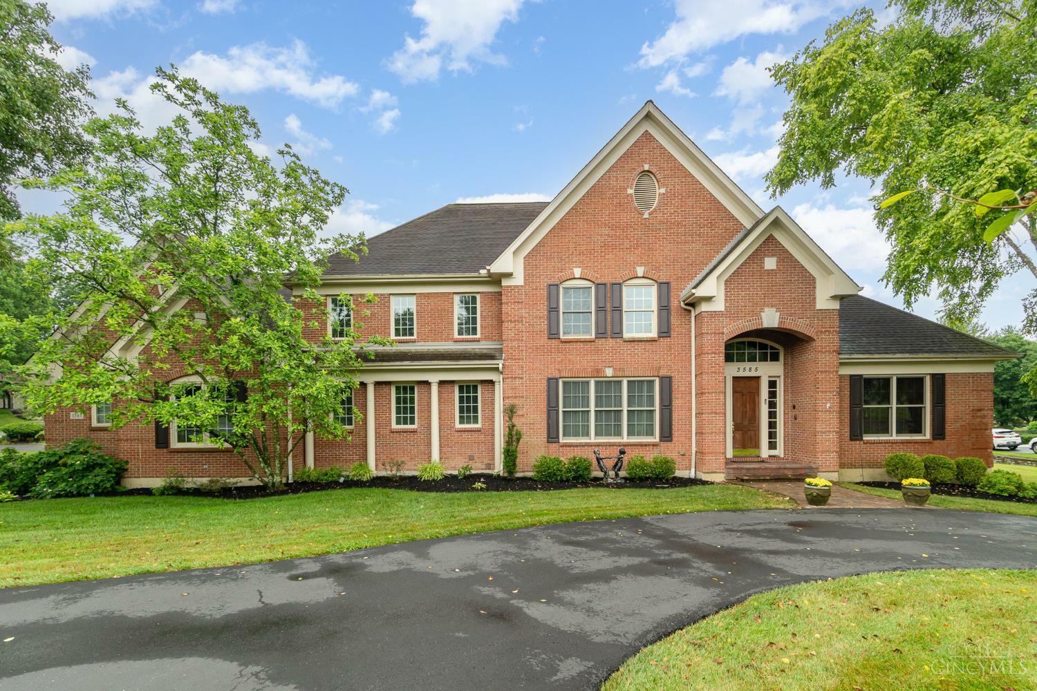 3585 Fawnrun Drive  Evendale OH 45241 photo