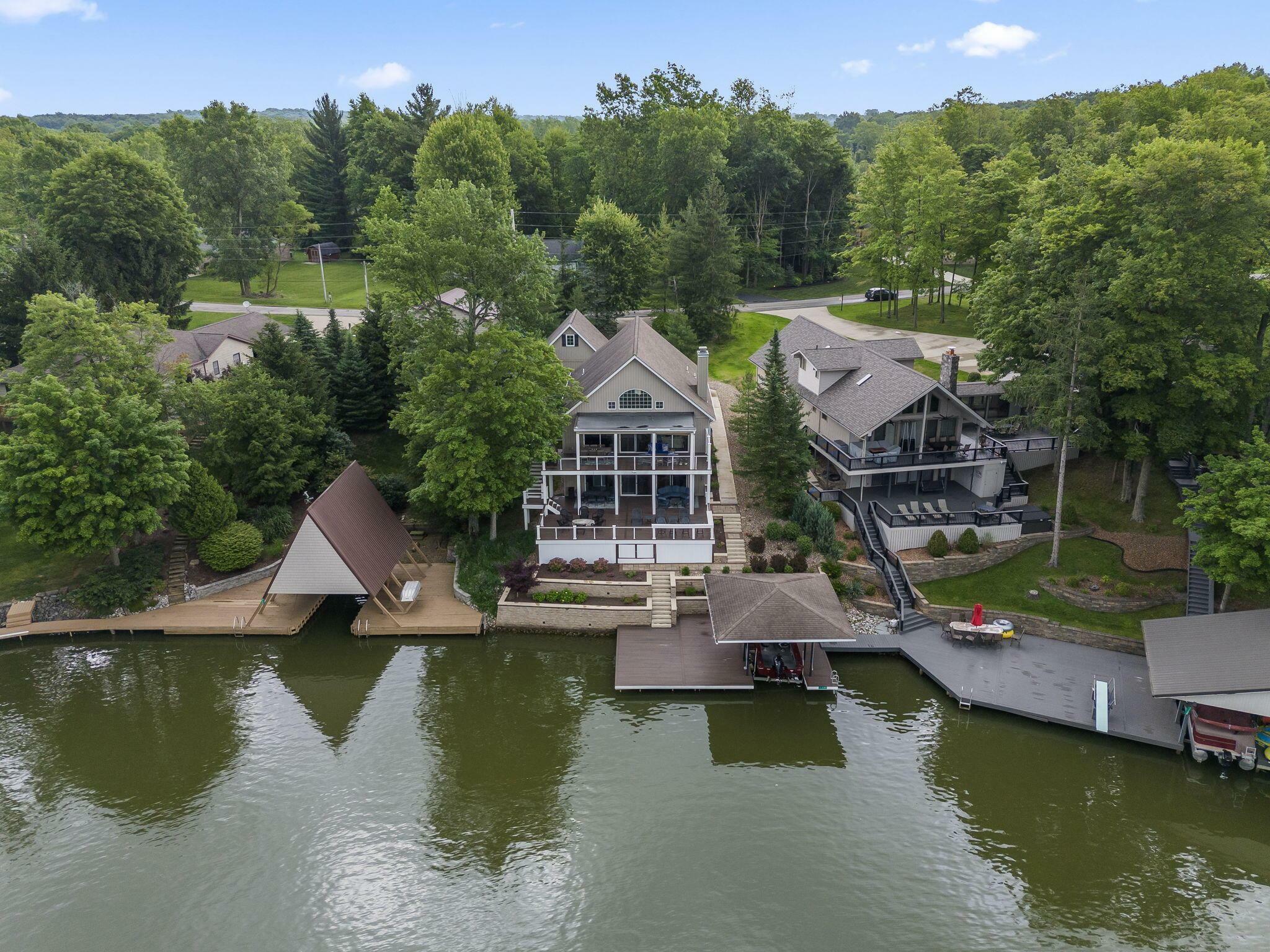 Property Photo: 7326 State Route 19 OH 43338
