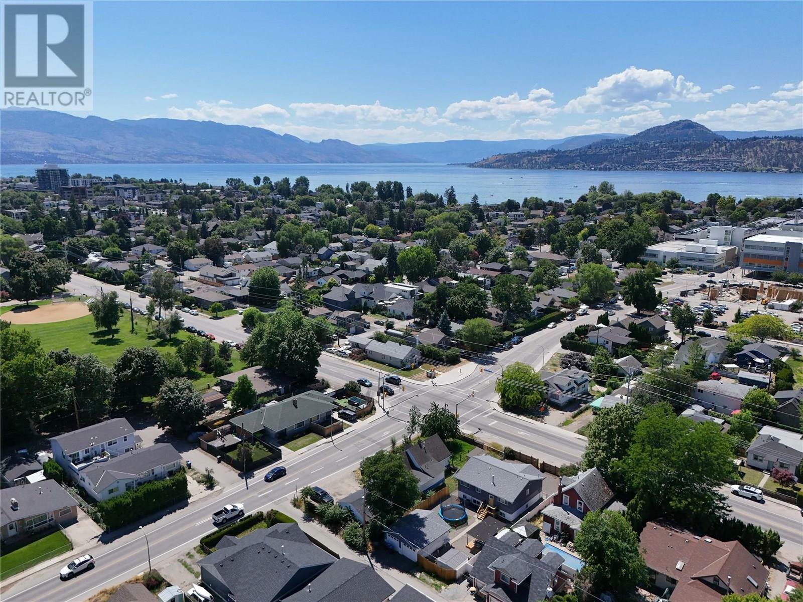 706 Rose Avenue  Kelowna BC V1Y 5K2 photo