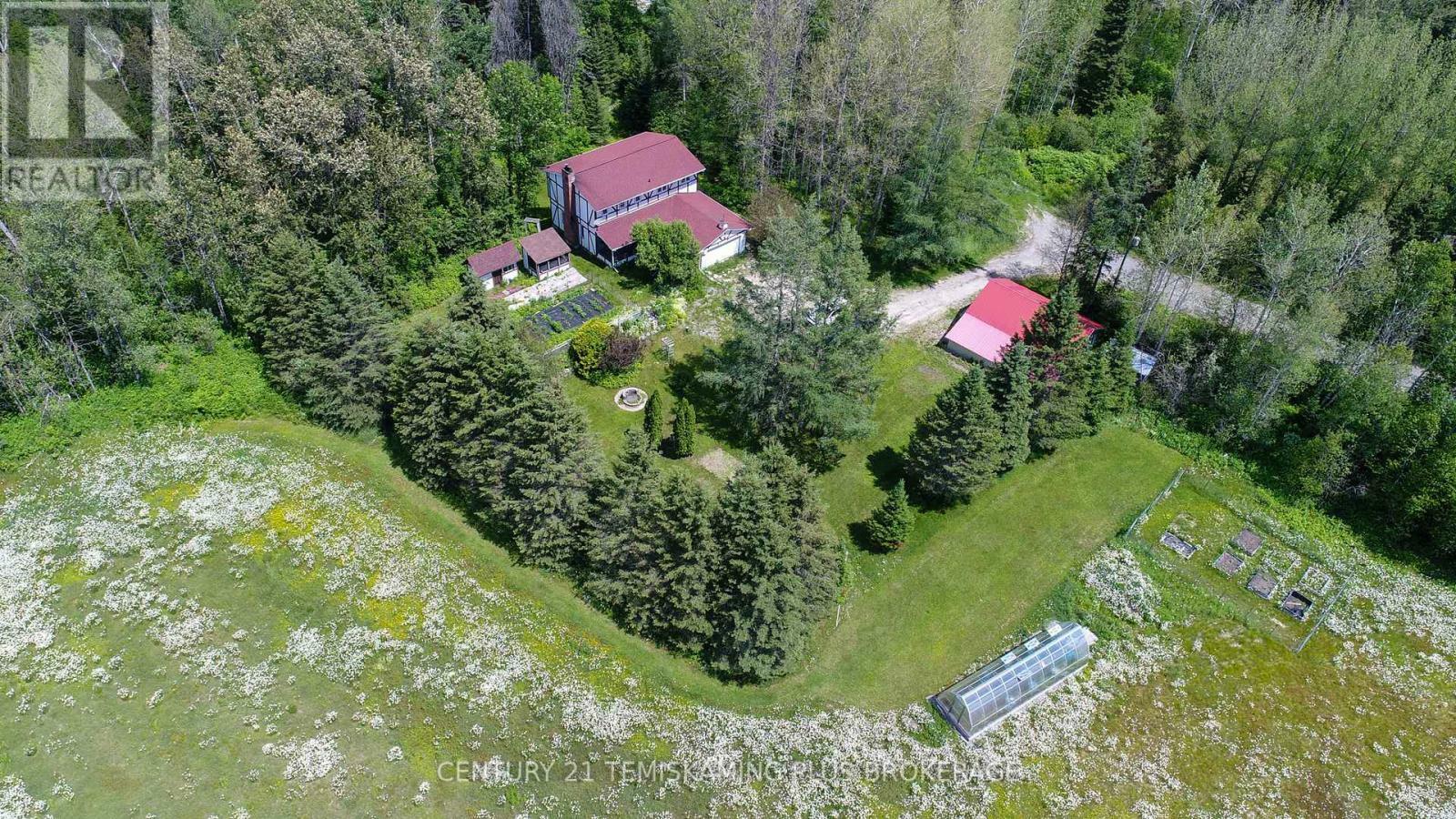 Property Photo:  234038 Dairy Lane  ON P0J 1H0 