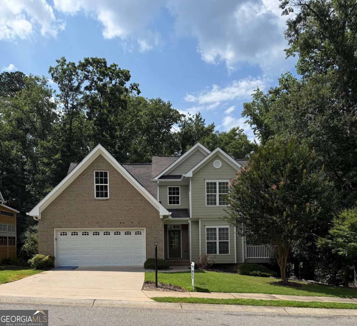 Property Photo: 205 Huntington Shoals Drive GA 30606
