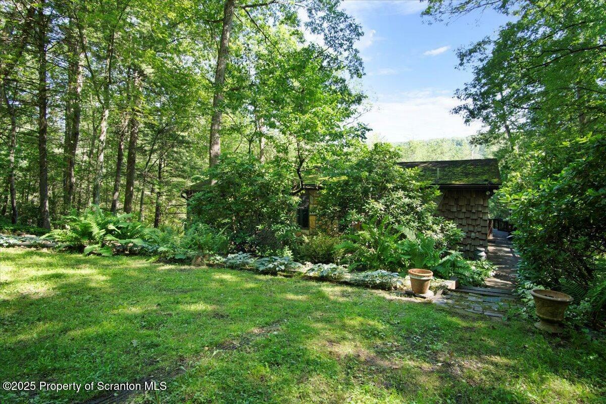 Property Photo:  1121 St. John'S Road  PA 18222 