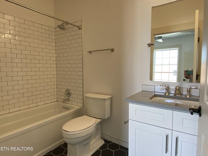 Property Photo:  1120 Franck St  TN 37701 