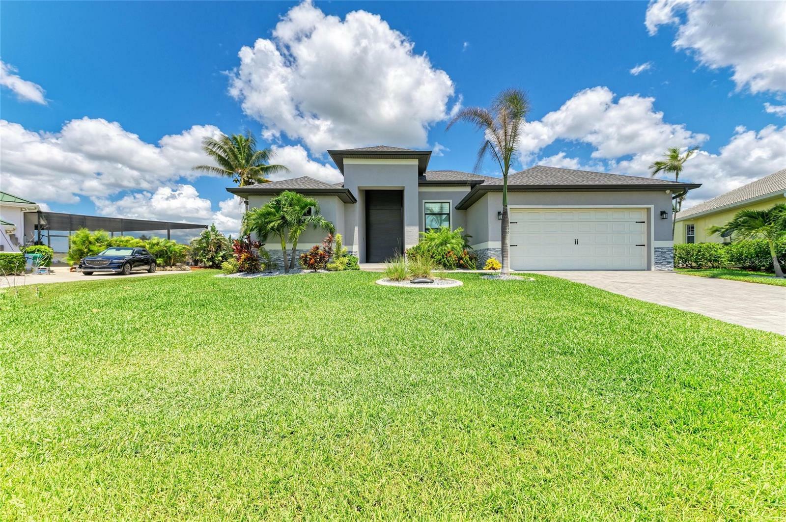 Property Photo:  15498 Seafoam Circle  FL 33981 
