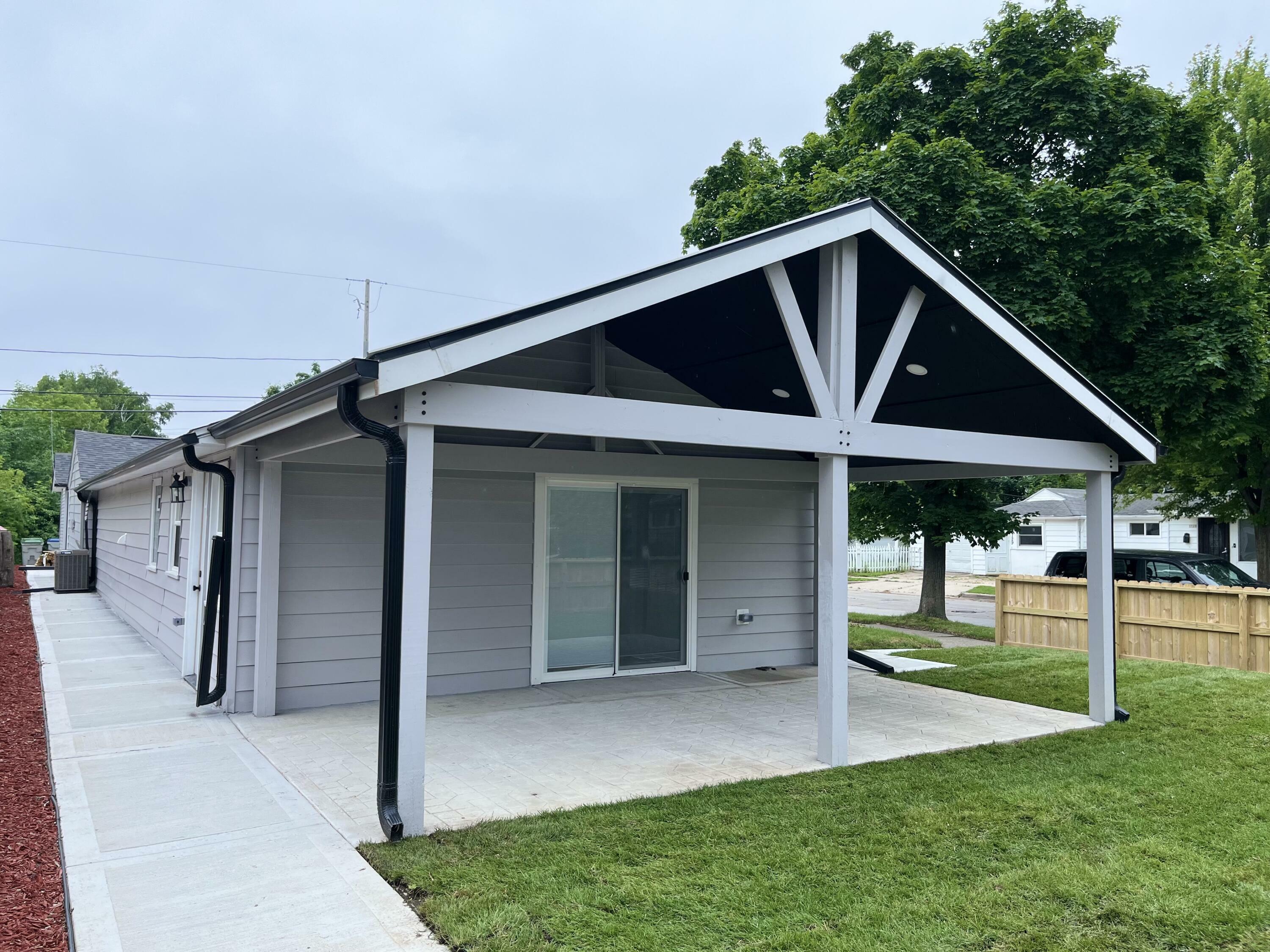 Property Photo:  3730 W Kaul Ave  WI 53209 