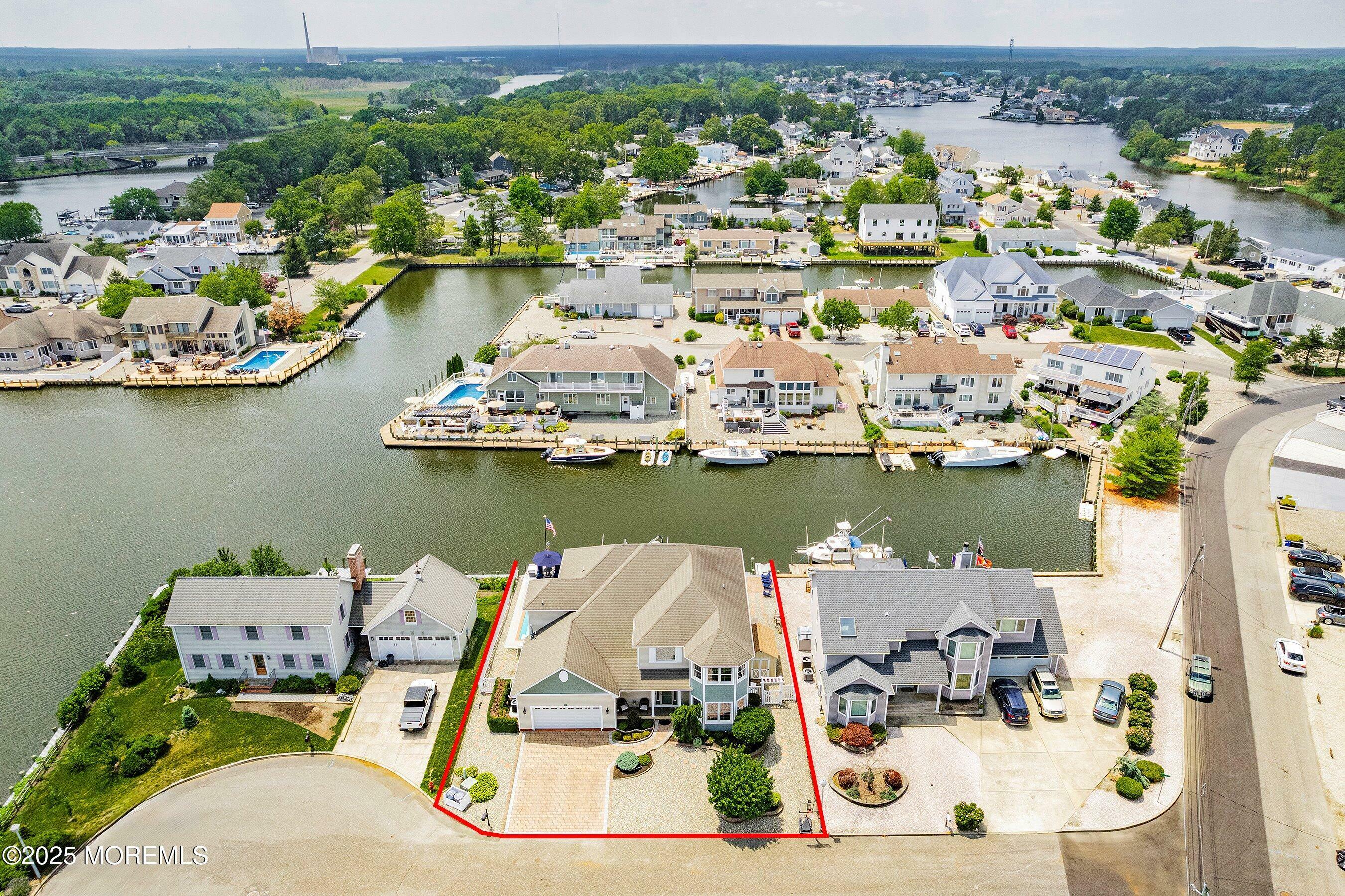 Property Photo:  604 Kimberly Court  NJ 08731 