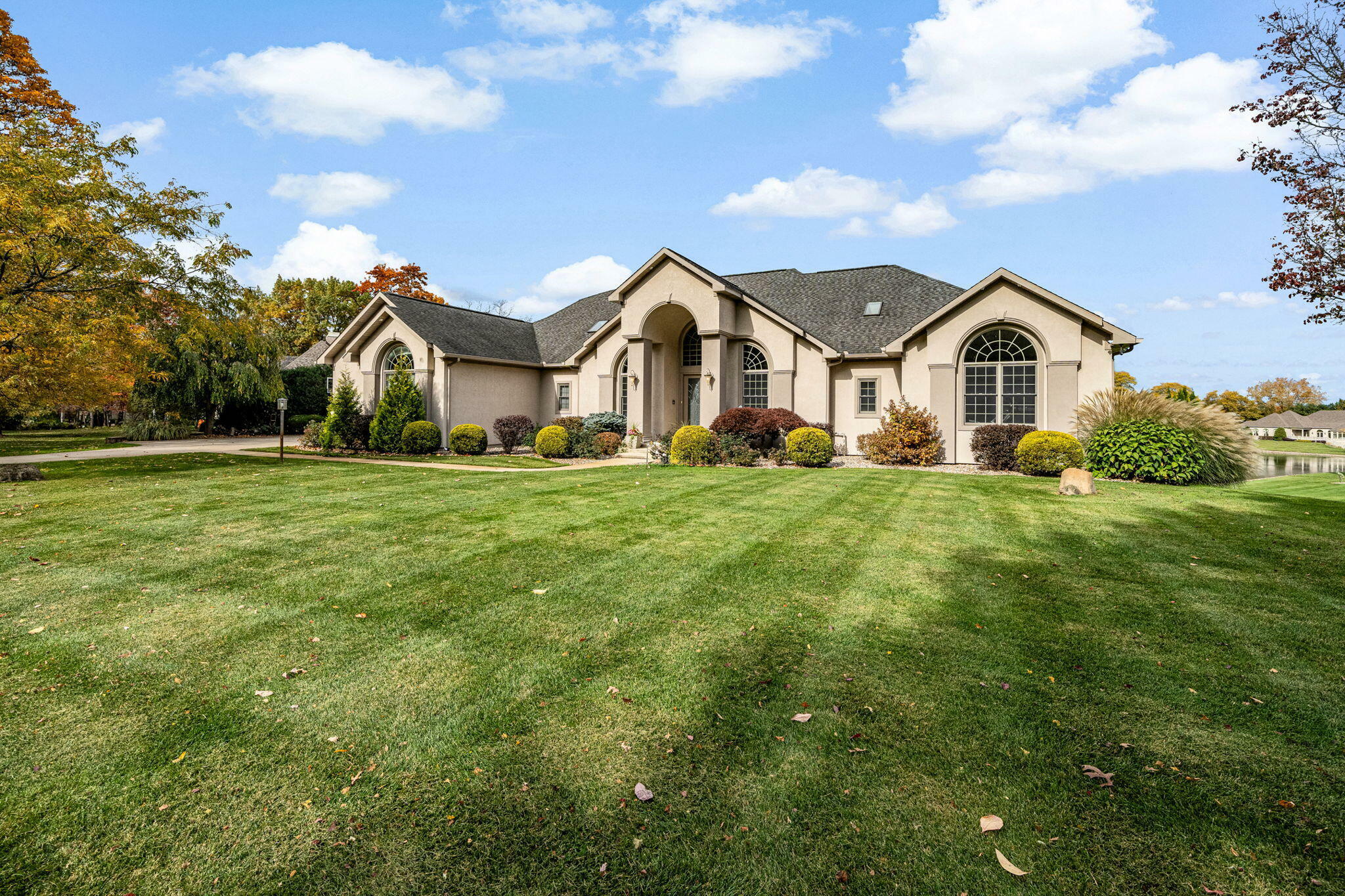 33044 Lake Forest Court  Niles MI 49120 photo