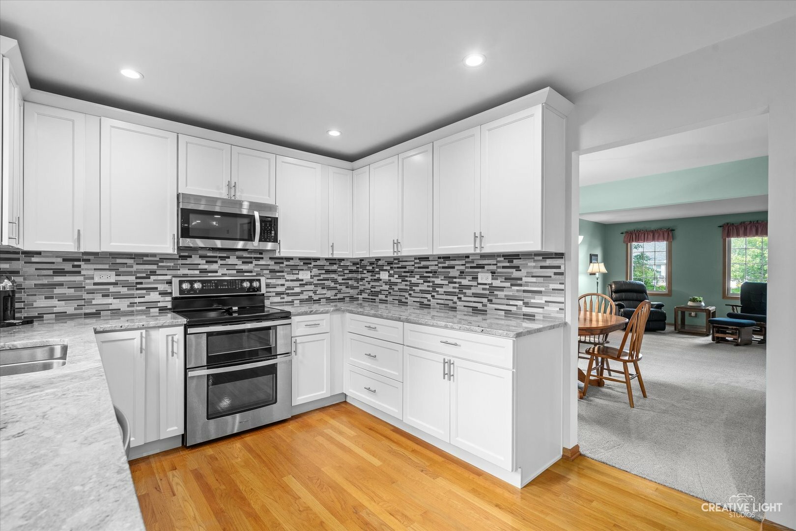 Property Photo: 210 Fox Chase Drive N IL 60543