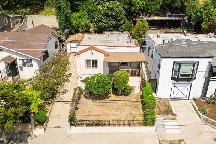 Property Photo:  1149 N Hazard Ave  CA 90063 