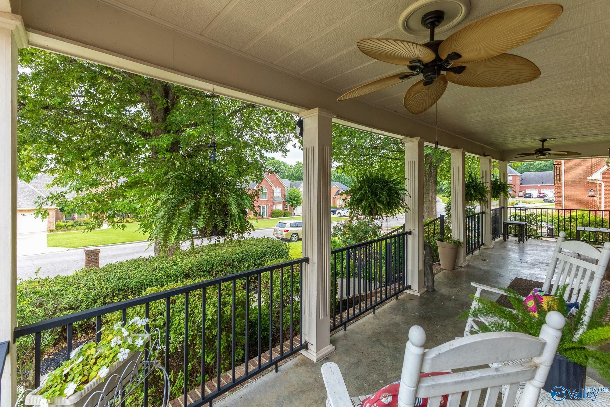 Property Photo: 3305 Cedar Cove SW AL 35603