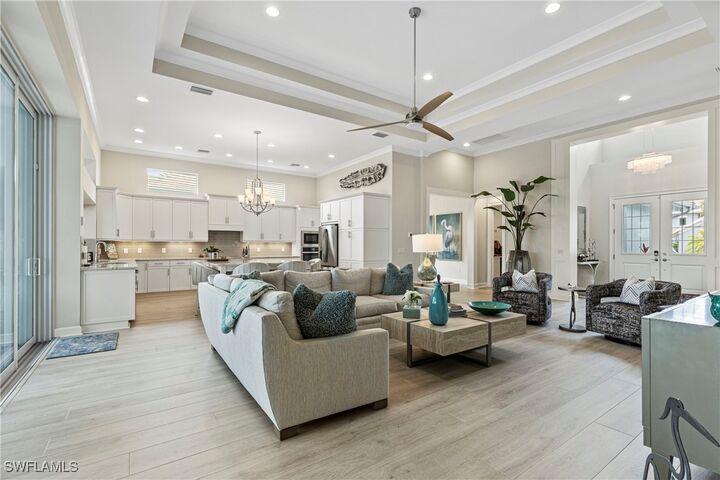 Property Photo: 5771 Clarendon Drive FL 34113