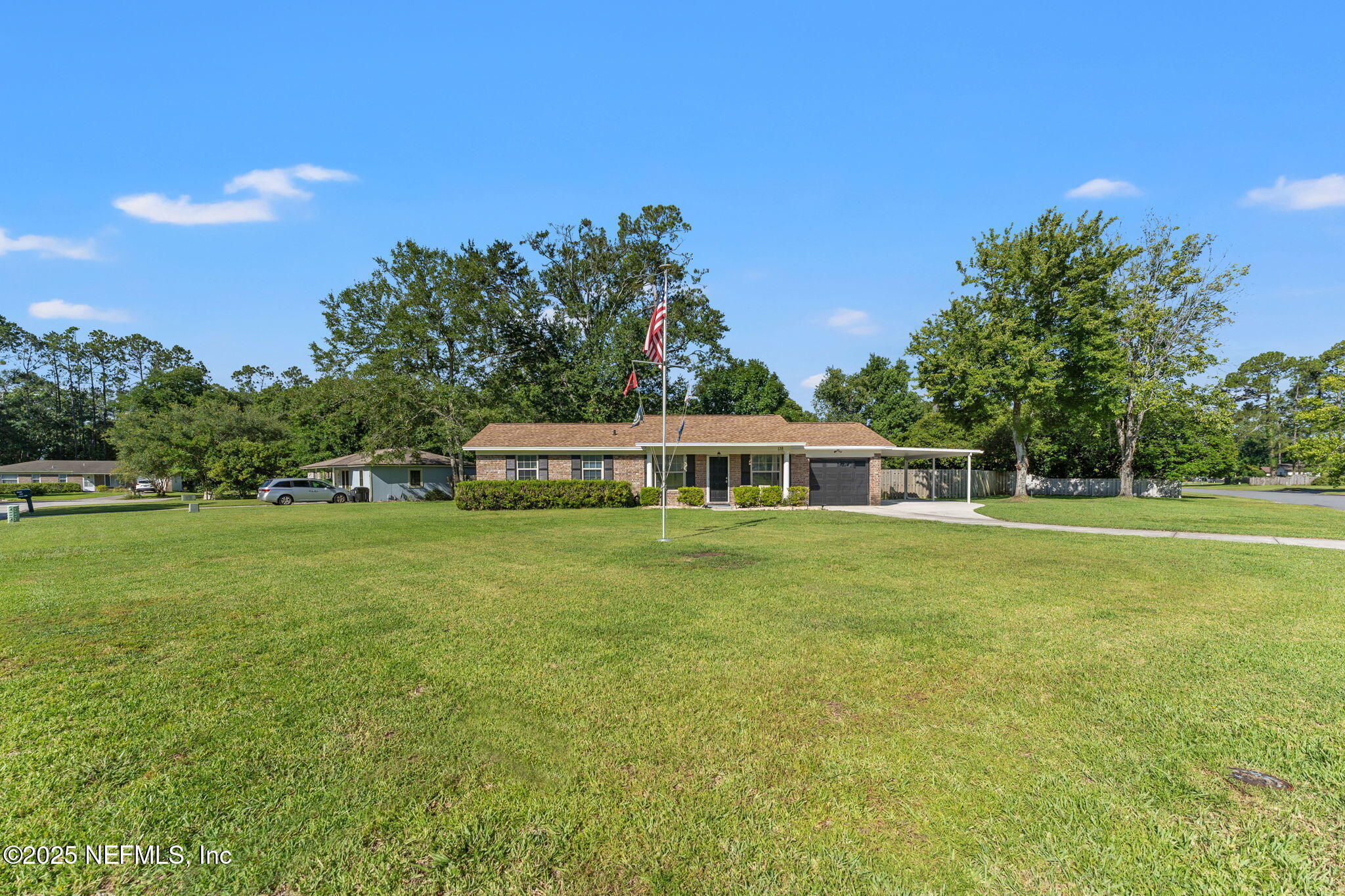 Property Photo: 138 Mango Court FL 32068