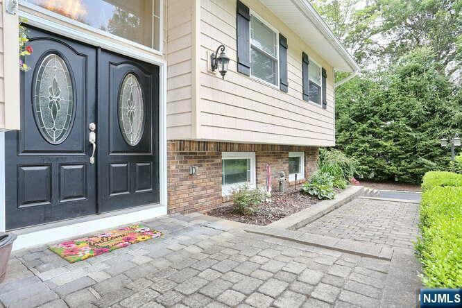 Property Photo:  110 Fieldstone Drive  NJ 07456 