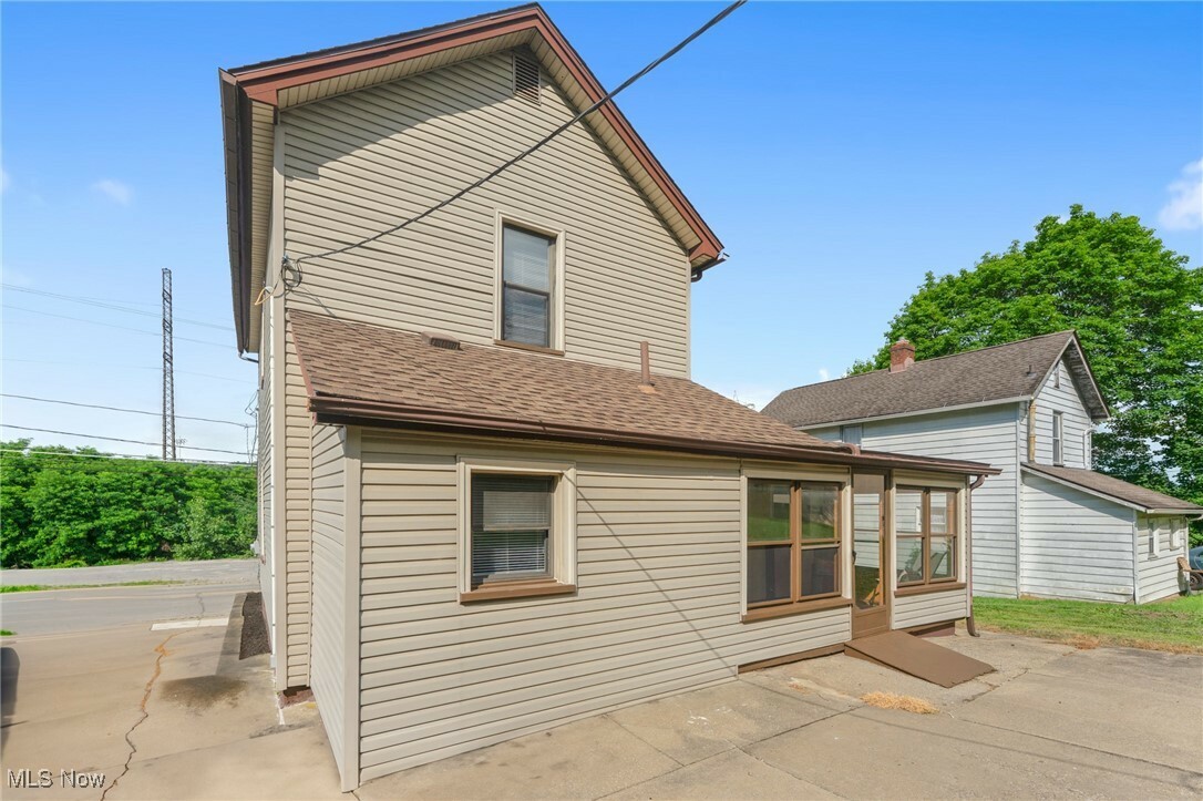 Property Photo: 160 State Street OH 44471