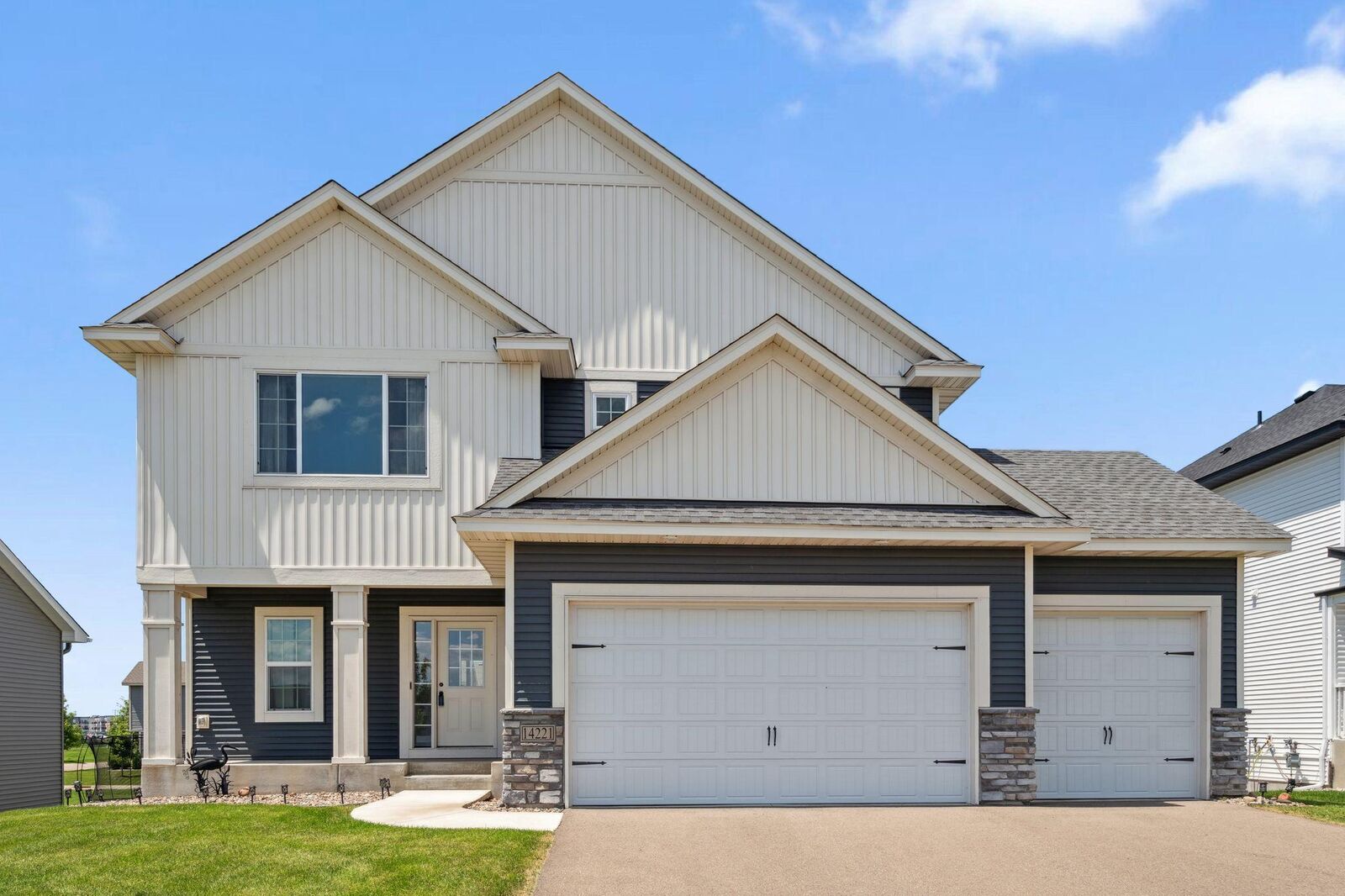 Property Photo:  14221 Aspen Avenue  MN 55068 