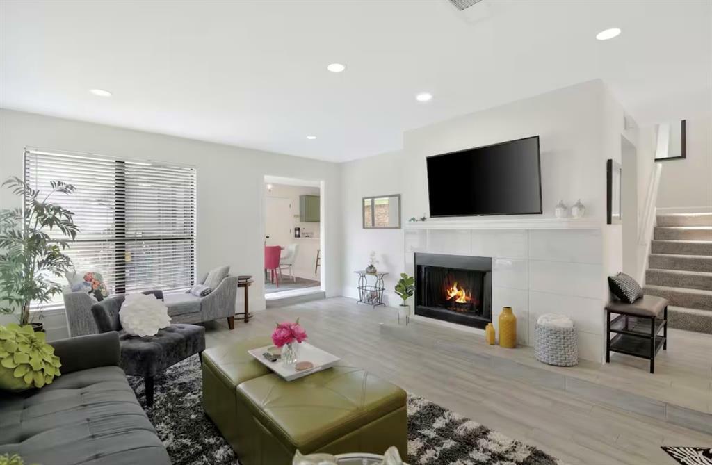 Property Photo: 2902 Hunters Point Lane TX 75007