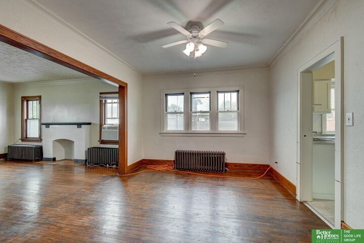 Property Photo:  1911 S 50 Street  NE 68106 