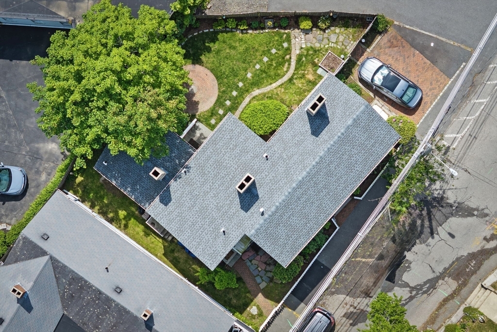 Property Photo:  8-10 Prospect Street 2  MA 01945 