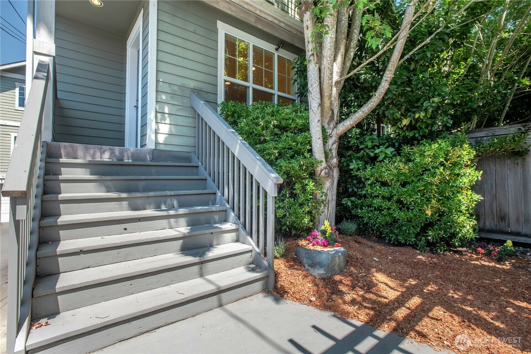 Property Photo:  118 N 104th Street A  WA 98133 