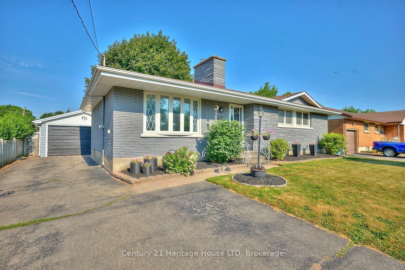 3835 Windermere Road  Niagara Falls ON L2J 2Y4 photo