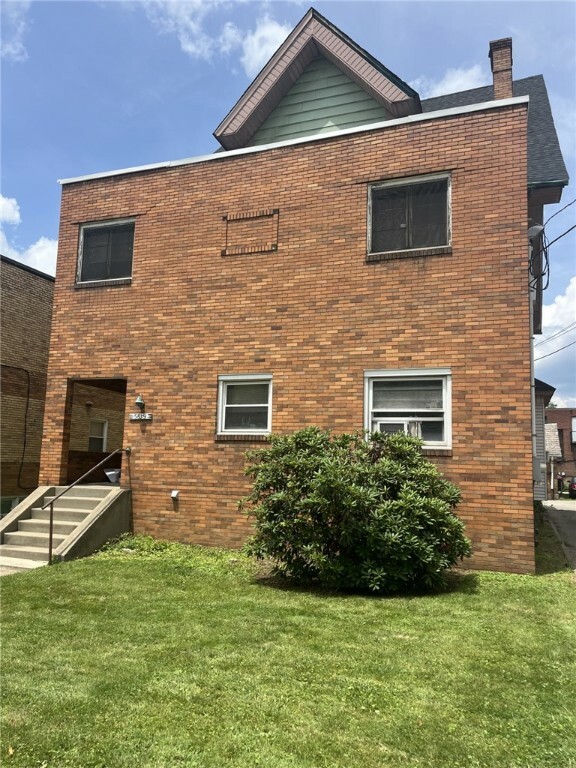 Property Photo:  5839 Darlington Rd  PA 15217 