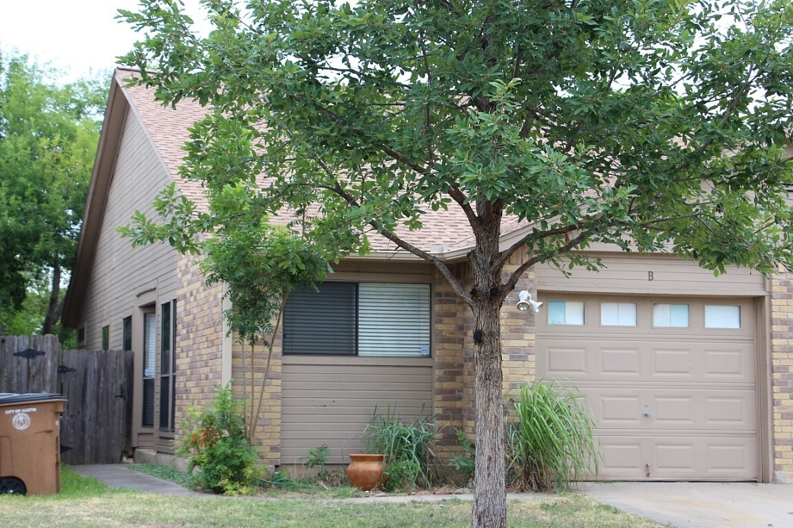 Property Photo: 13355 Water Oak Lane B TX 78729
