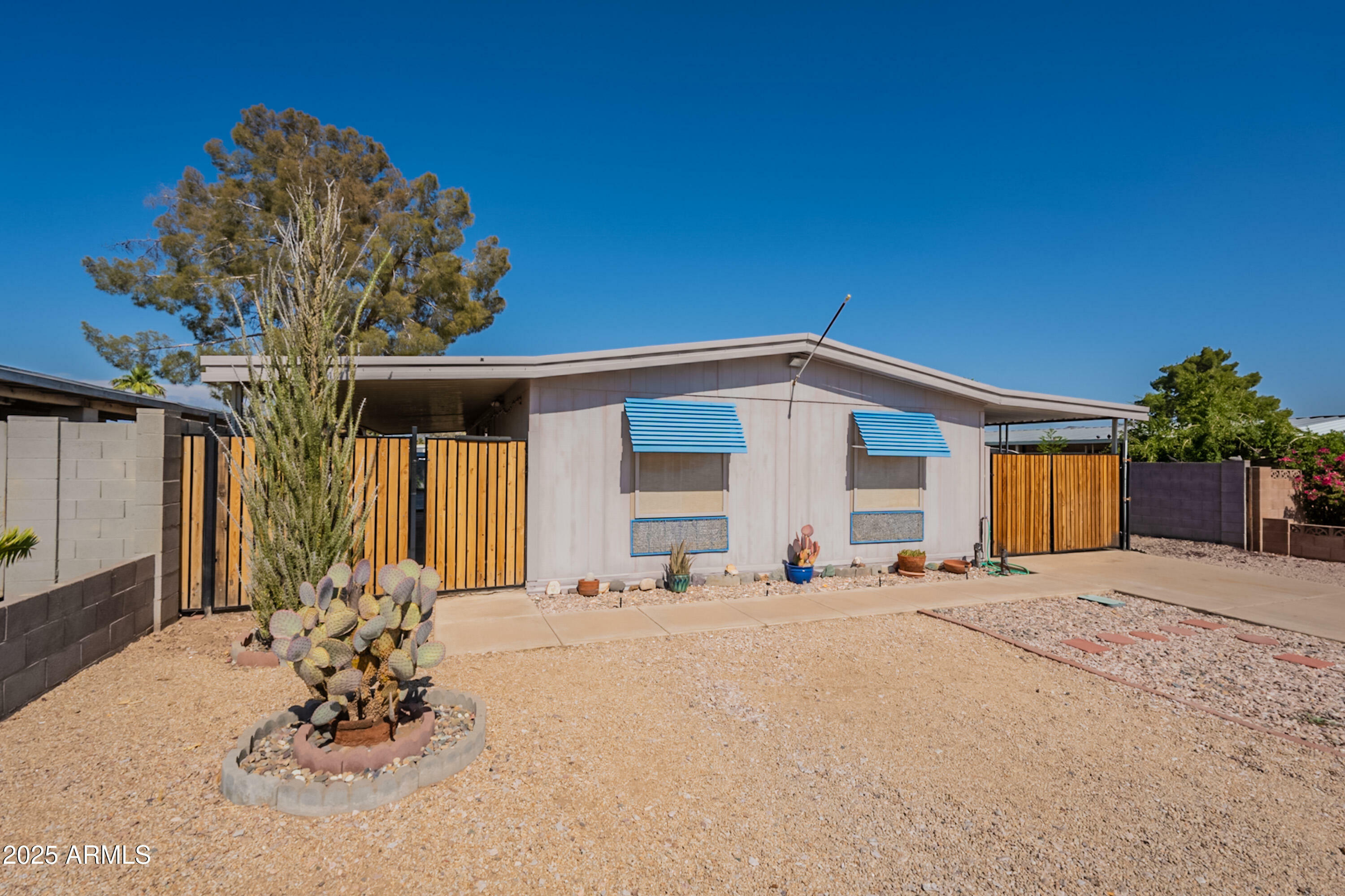 Property Photo:  18041 N 3rd Street  AZ 85022 