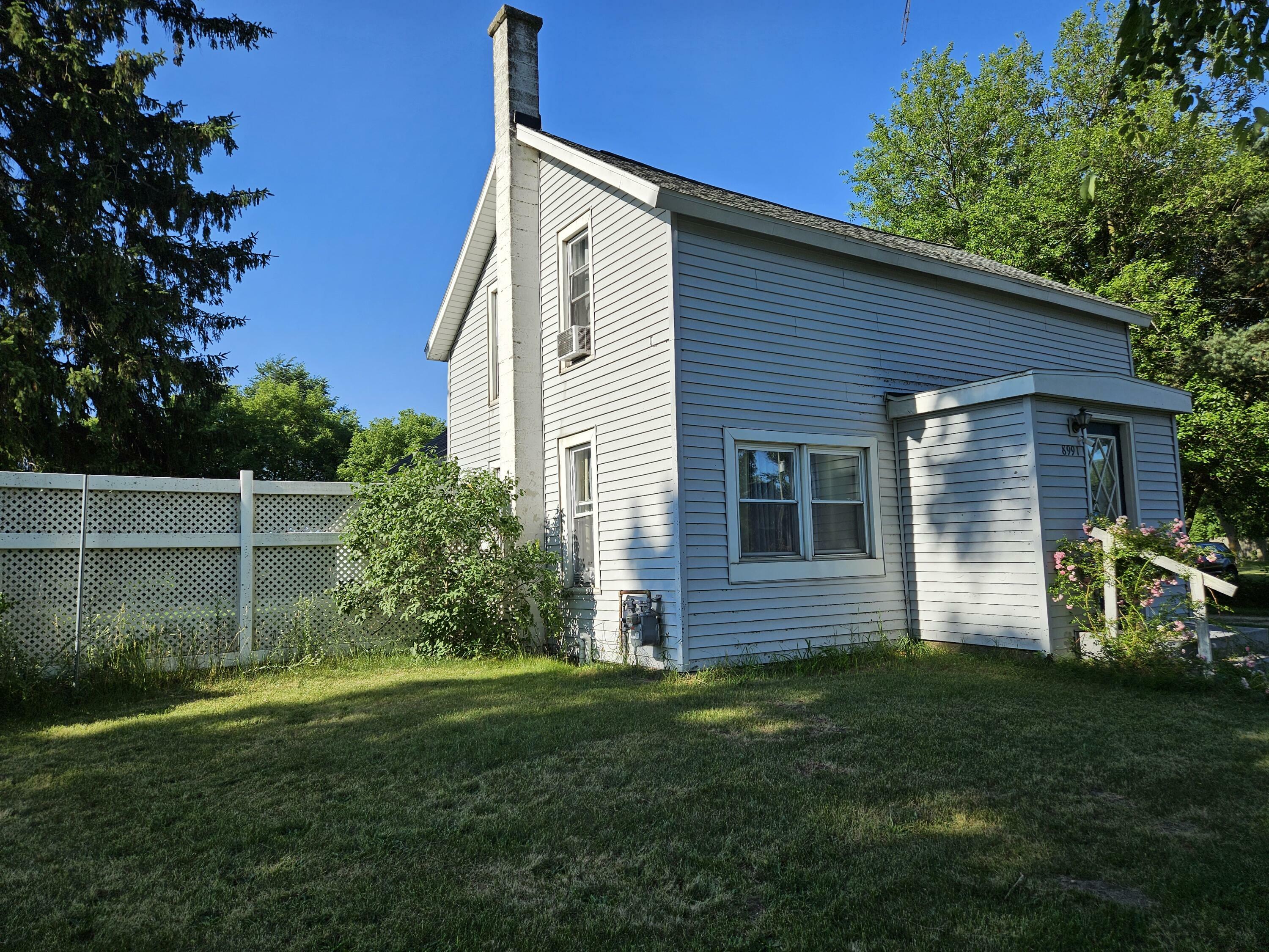 Property Photo: 8991 W 1 Mile Road MI 49421