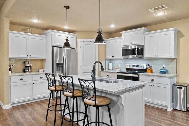 Property Photo: 5 Inskid Lane AR 72714