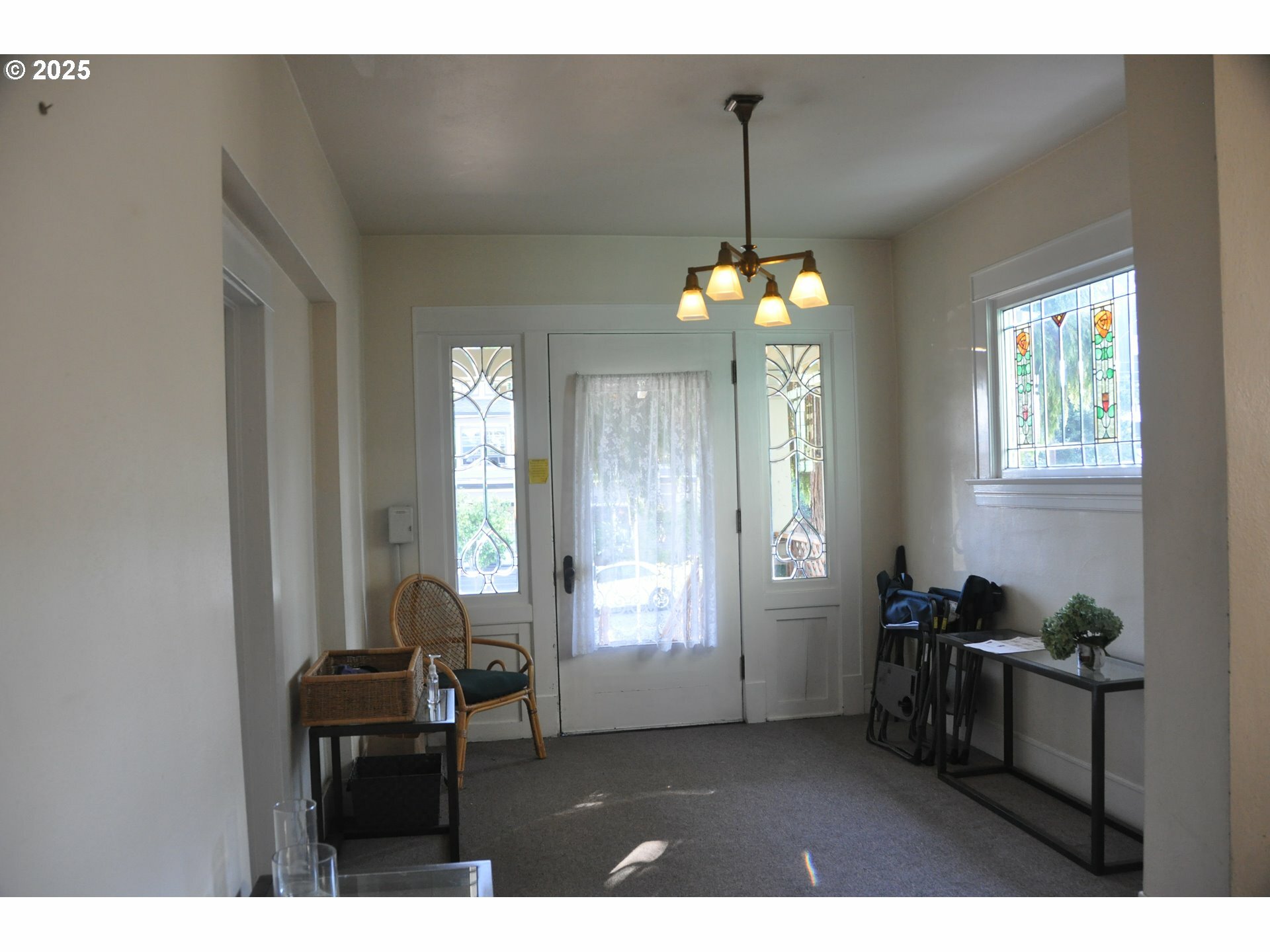 Property Photo:  1231 NW 25th Ave  OR 97210 