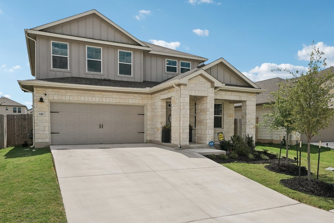 Property Photo: 120 Sun Grove Trail TX 78628