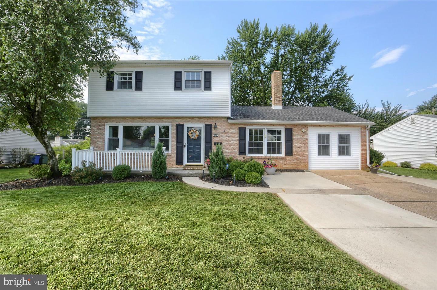 Property Photo:  120 Lancaster Boulevard  PA 17055 