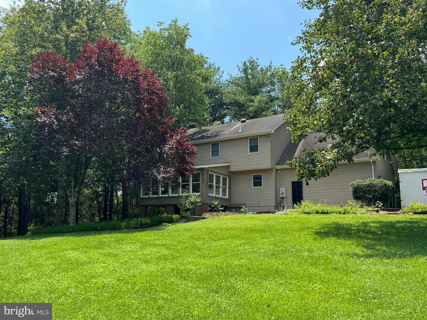 Property Photo: 16289 Quail Ridge Drive VA 20106