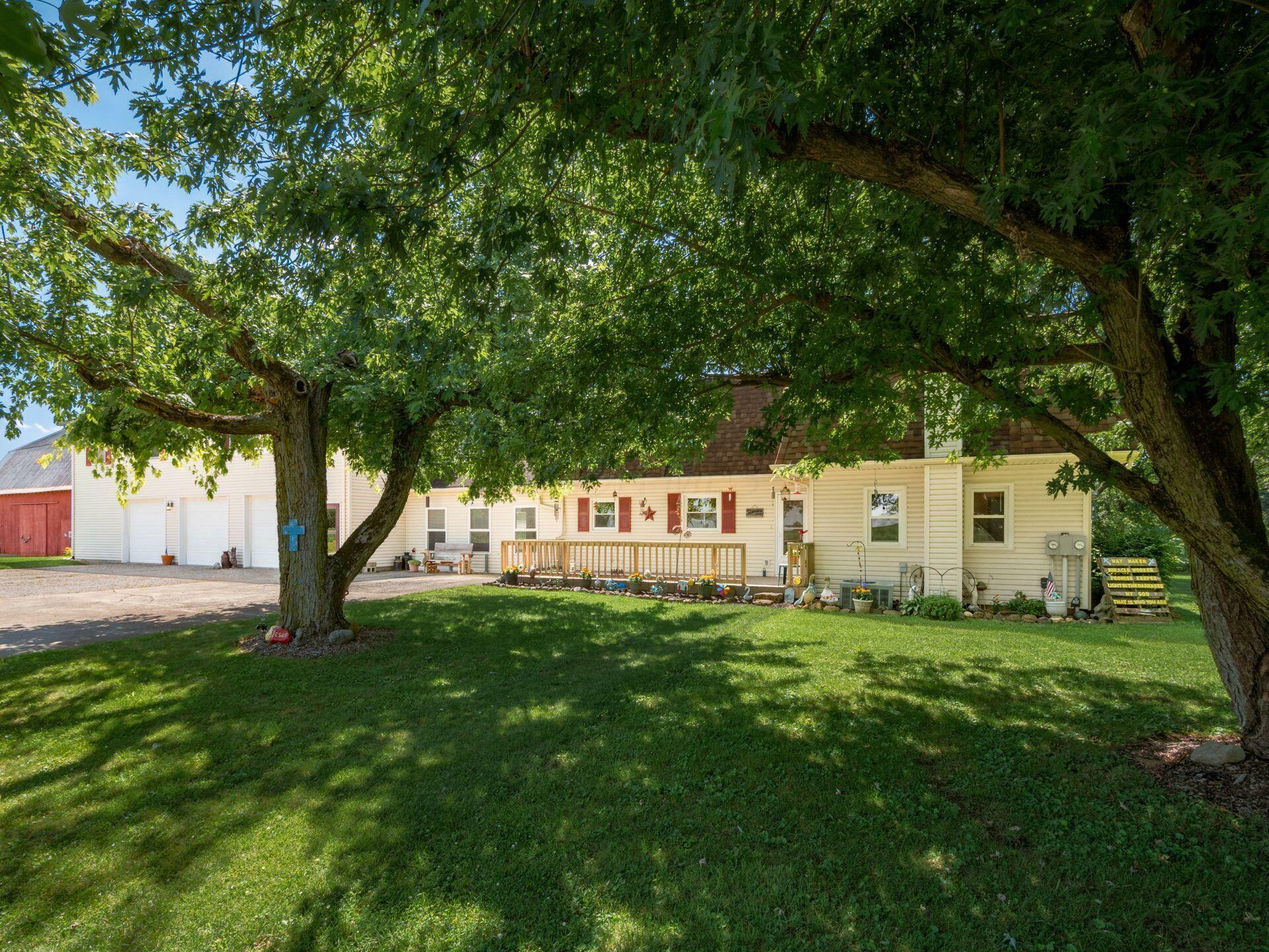 Property Photo: 4494 County Road 15 OH 43334