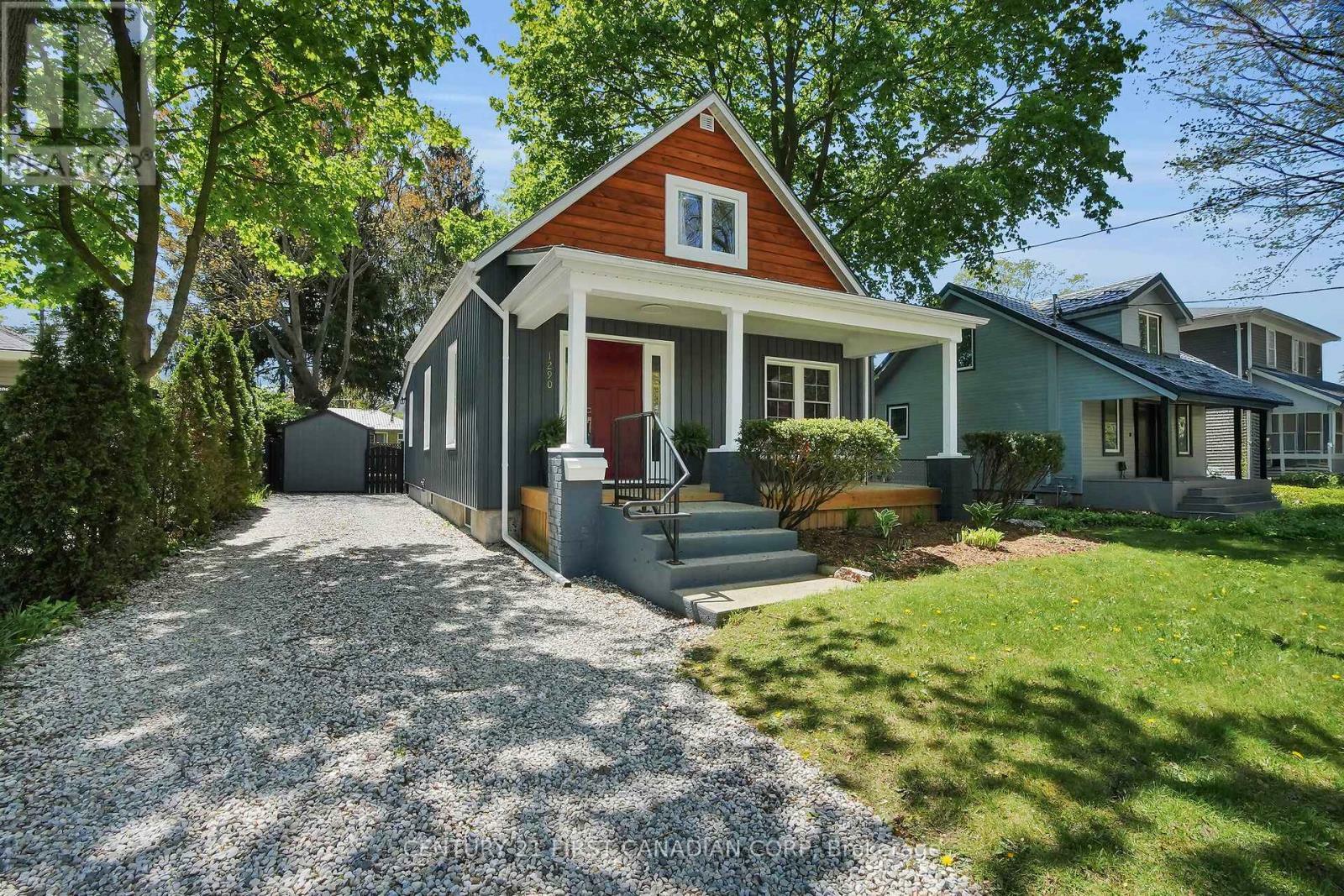 Property Photo: 1290 Springbank Avenue ON N6K 1Z8